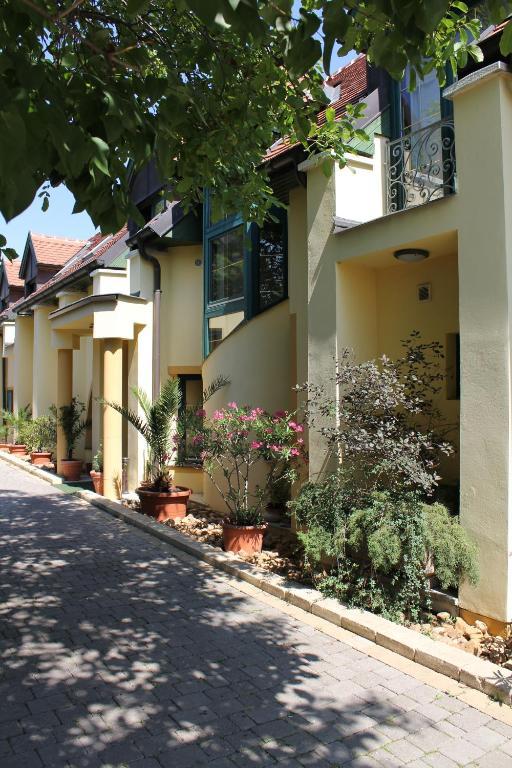 Levanda Panzio Kópháza エクステリア 写真